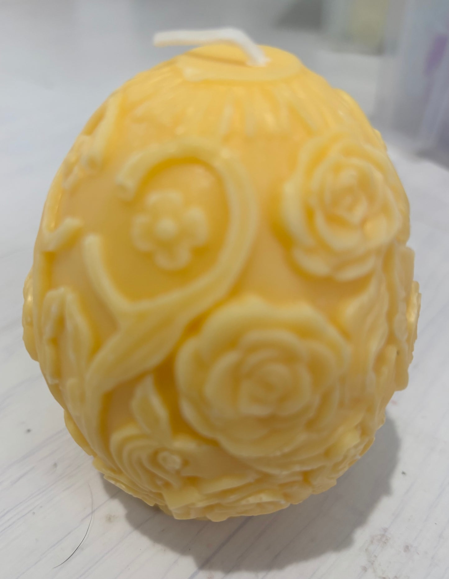 Rose Detailed Egg Shaped Candle